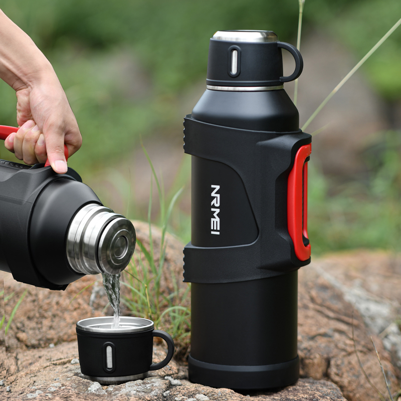 Outdoor Camping Water Jug - Roestvrij staal geïsoleerde kruik met theefilter